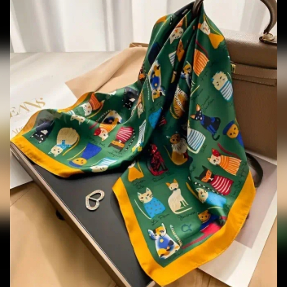 CAT LOADED SCARF PERFECT FOR THE CAT LOVER